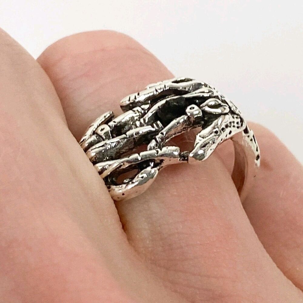 Skeleton Hands Ring Men's 5.5 Inches Alloy - Picture 2 of 5